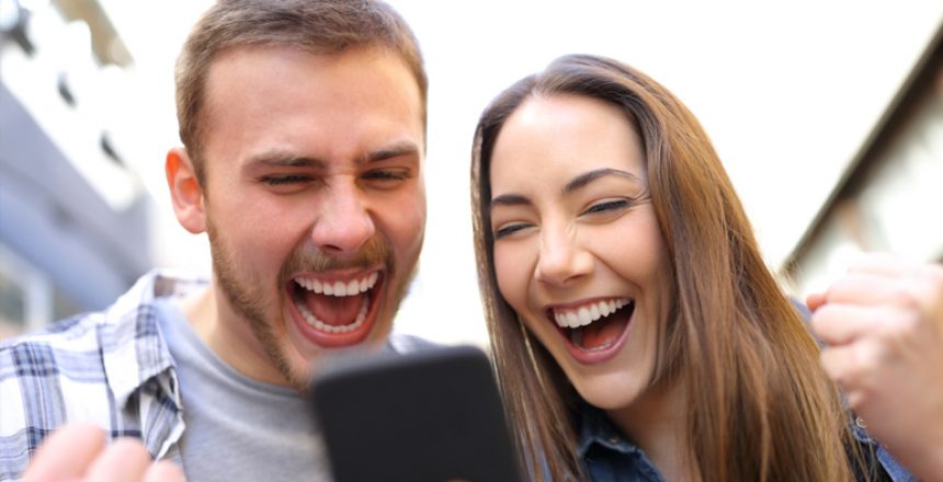 Online-Students-Find-the-Best-Scholarships